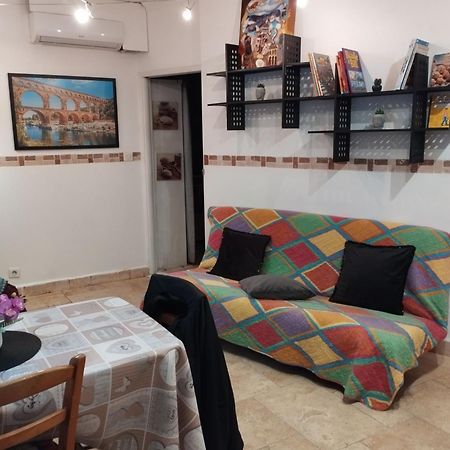 Tres Bel Appartement Cosy Et Chaleureux A Nimes Exterior foto