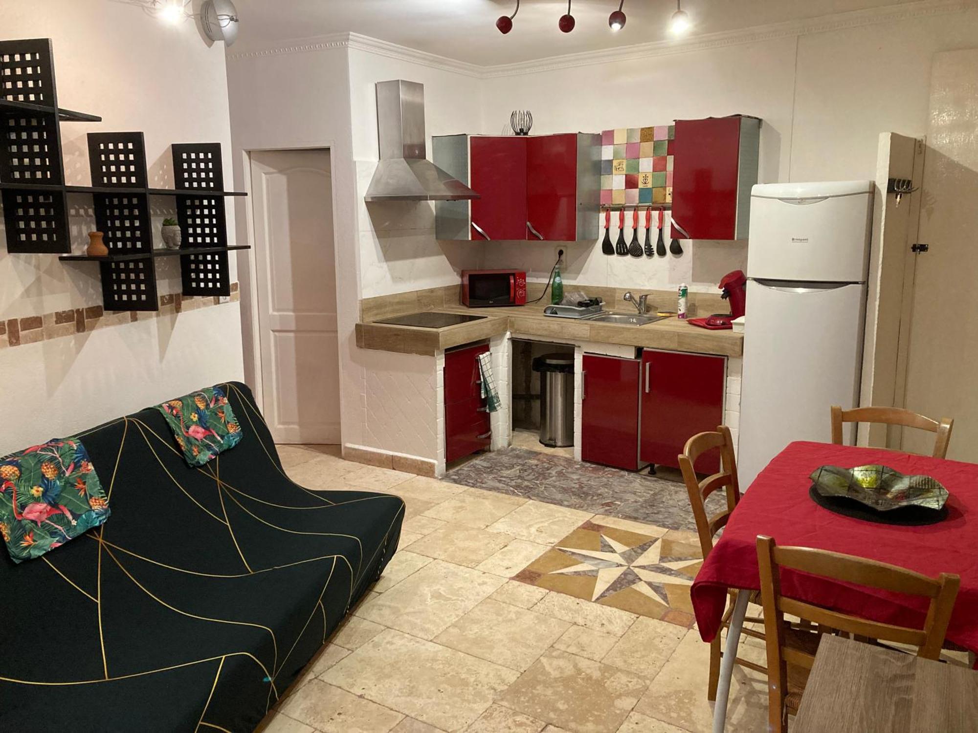 Tres Bel Appartement Cosy Et Chaleureux A Nimes Exterior foto
